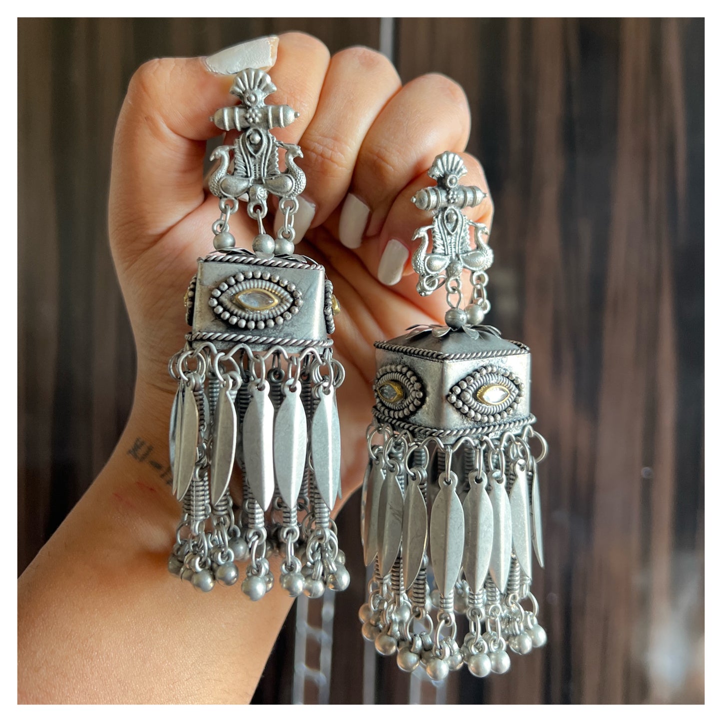 Dual toned long jumka TSV909