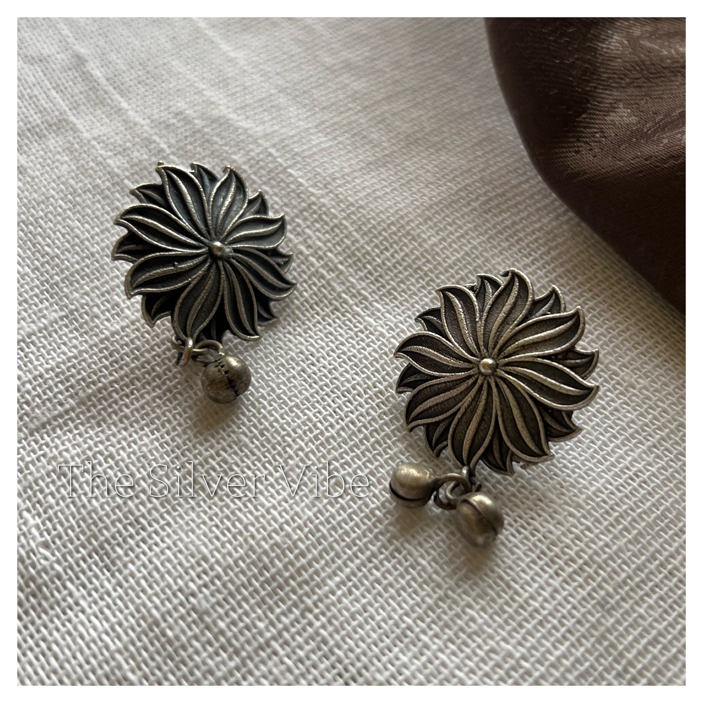 Swirl Dome studs TSV1145