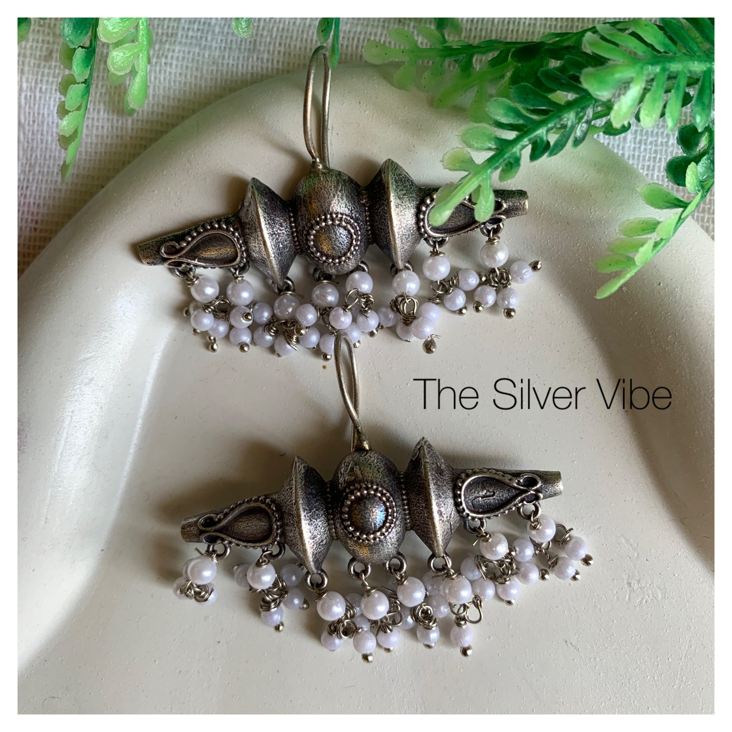 Black Polished Hook Earrings
TSV1006