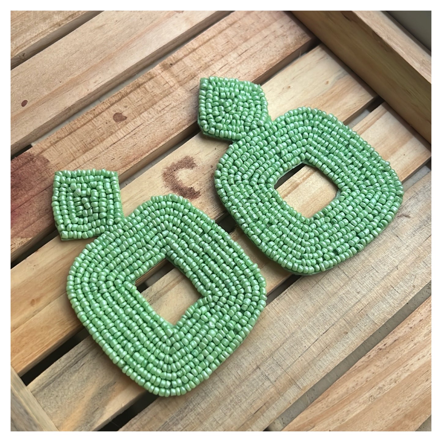 Green beads handmade earrings TSV842
