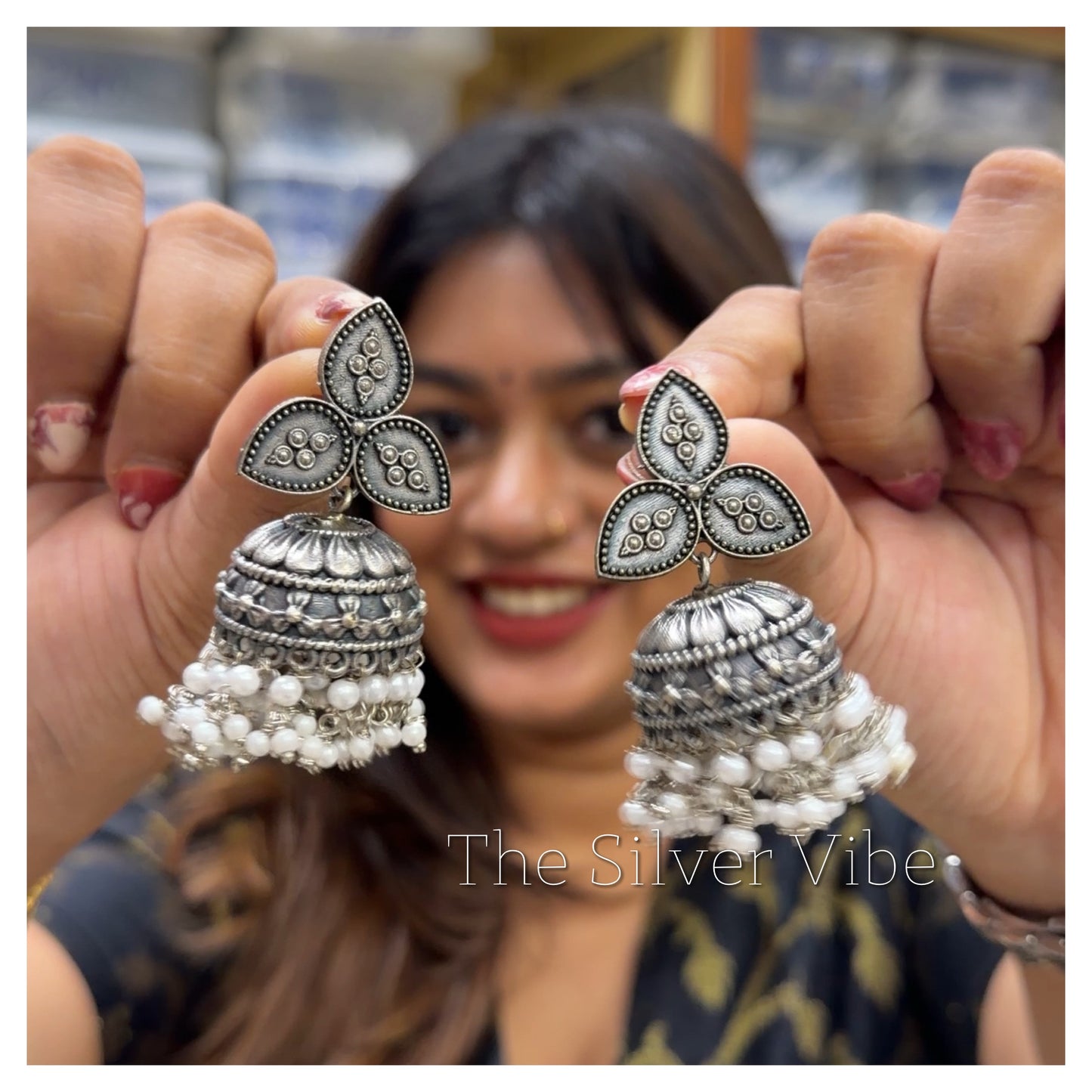 Flora Jumka -with white beads TSV1188