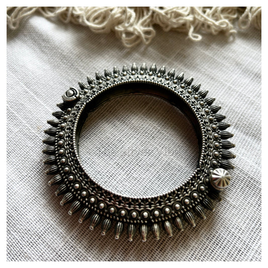THORN KADA - screw type