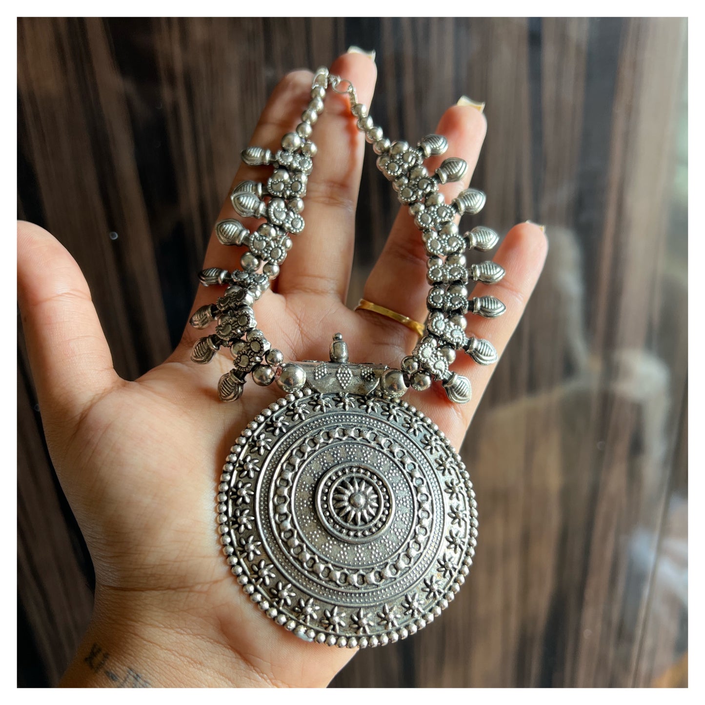 Silver oxidised necklace TSV644