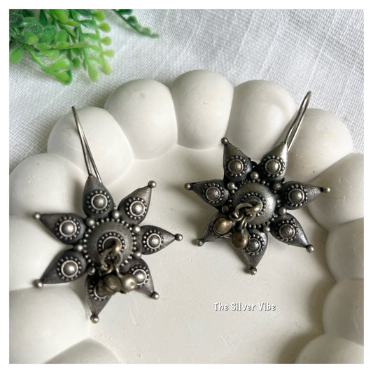 Black polished hook earrings TSV1175