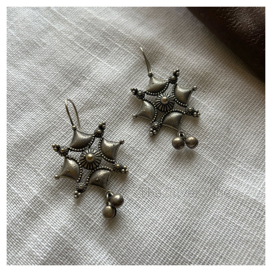 Black polished hook earrings TSV1165