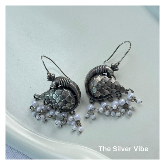Black Polished peacock Hook earrings with beads  TSV1050