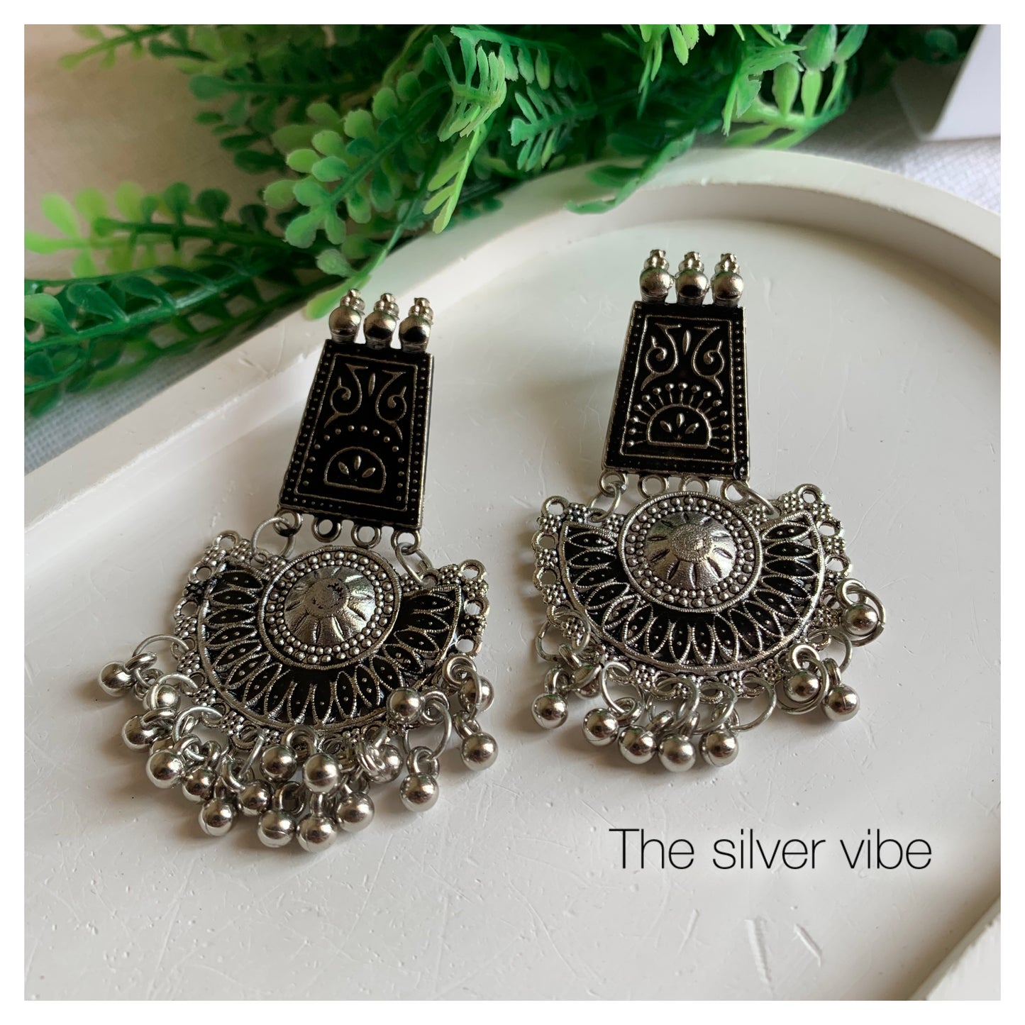 Heritage Oxidized Drop Earrings TSV312