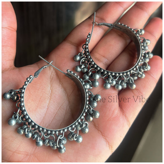 Black polished ghungroo hoops TSV789