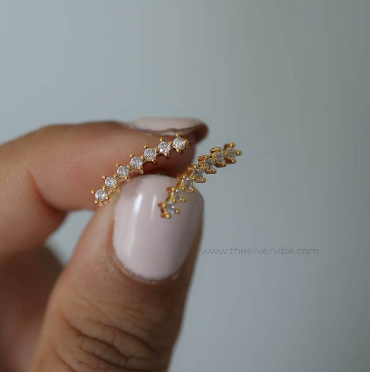 Stellar Curve Ear Climber | 18K Gold Plated| Anti tarnish- Single
