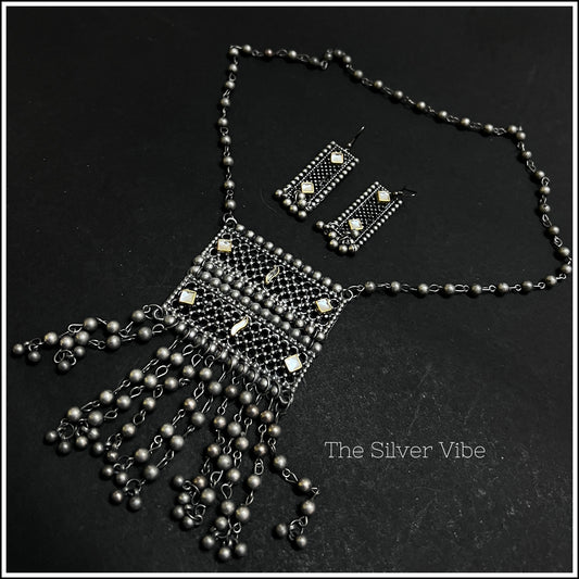 Dual tone long necklace set TSV677