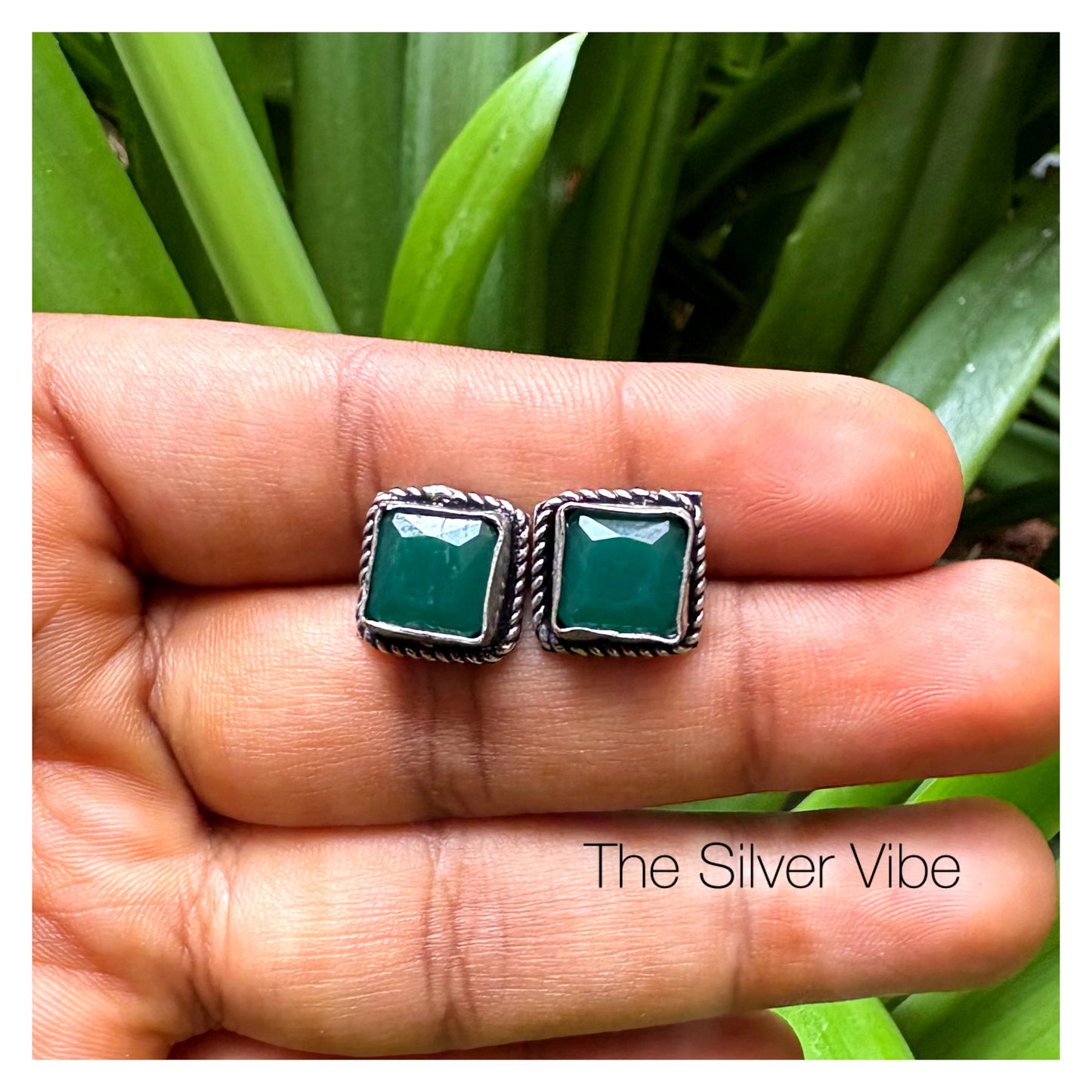 Bottle Green Square Stud Earrings TSV757